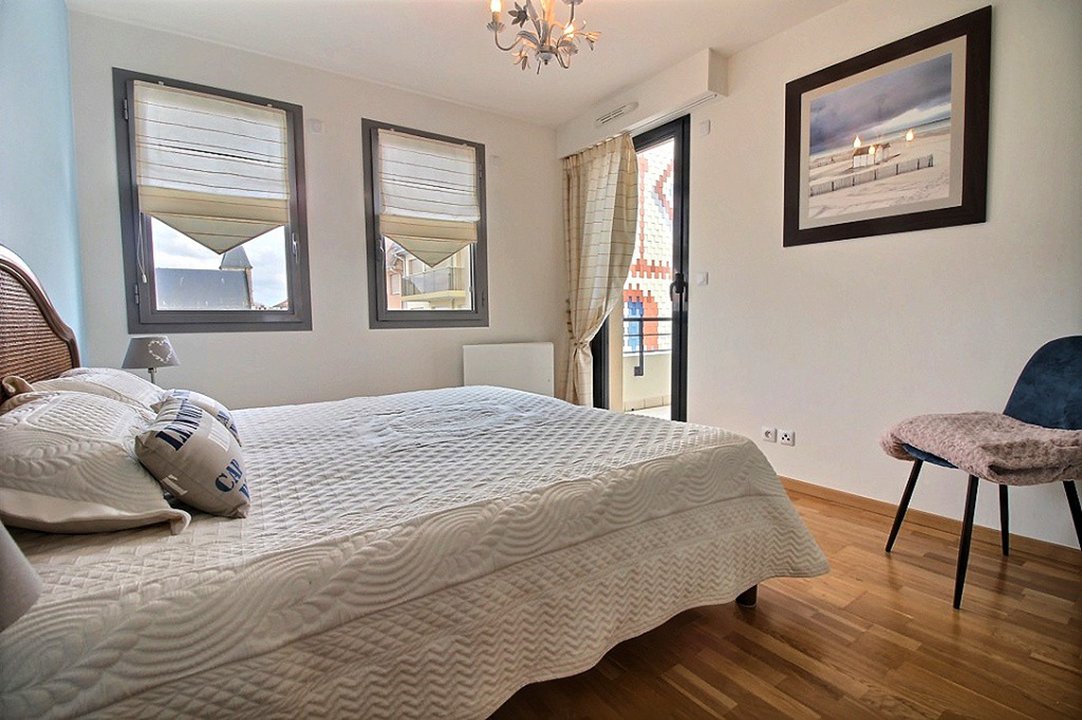 /picture/helios/116252002/QUEENVICT E21/5_2026-03-06CET08h00-04.jpg